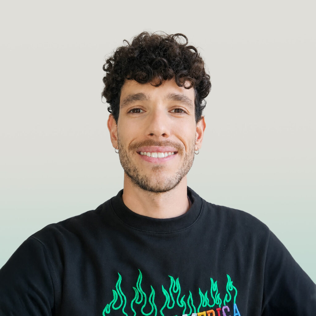 Jeremias: Senior Graphic Designer